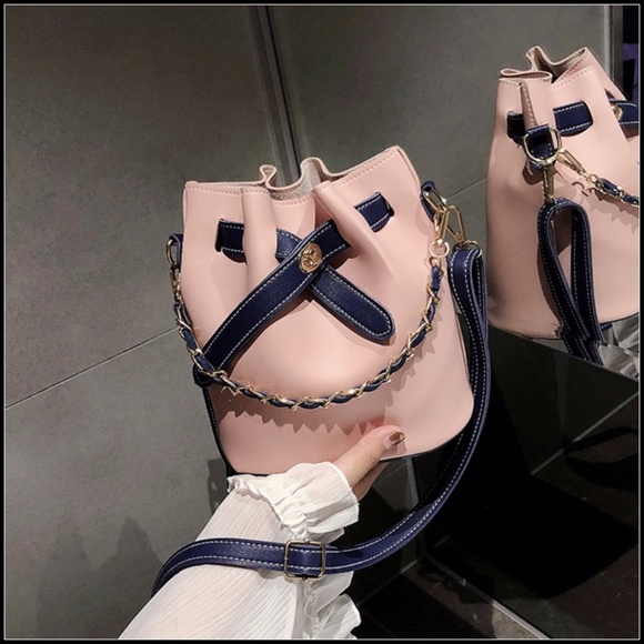 Handbags - NEW AURORA 2pcs Bucket Bag Set